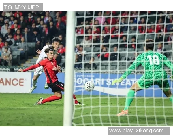 广东队逆转中国香港姜至鹏禁区小角度射门精彩破门助力胜利