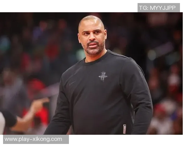 乌度卡强调KD需提升无球战术表现并积极跑动以增强球队进攻效率